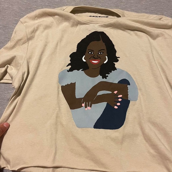 Michelle Obama cropped top - Picture 2 of 3